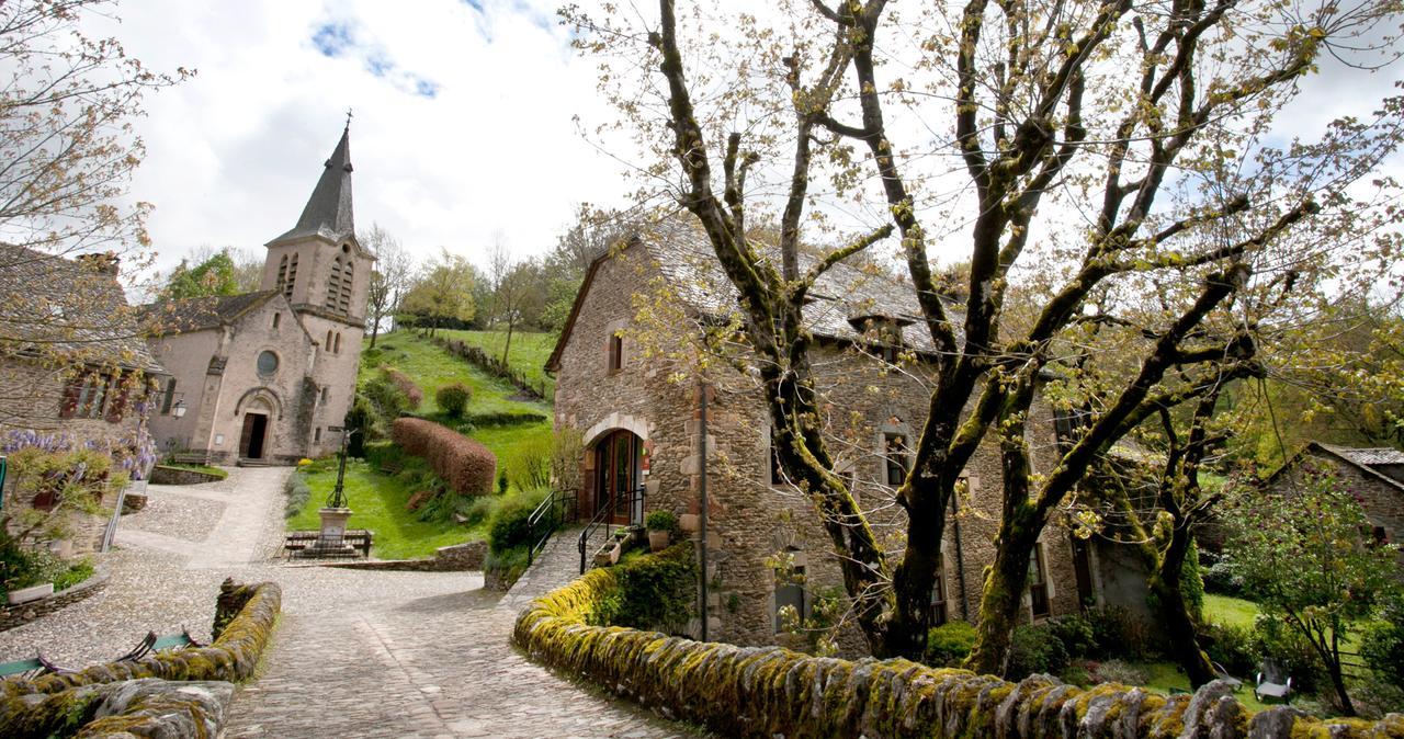 Le Vieux Pont Hotel Belcastel  ภายนอก รูปภาพ